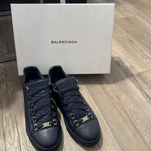 COPY - I am selling these leather sneaker rubber sole arena balenciaga’s - Picture 1 of 4